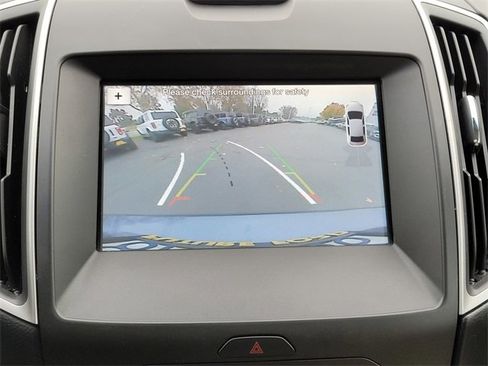 Used 2018 Ford Edge SEL w/ Equipment Group 201A image 23