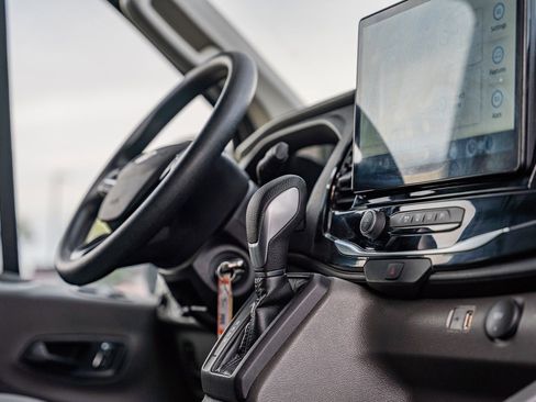 Used 2023 Ford Transit 350 XLT image 15