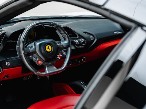 Used 2017 Ferrari 488 Spider RWD image 42