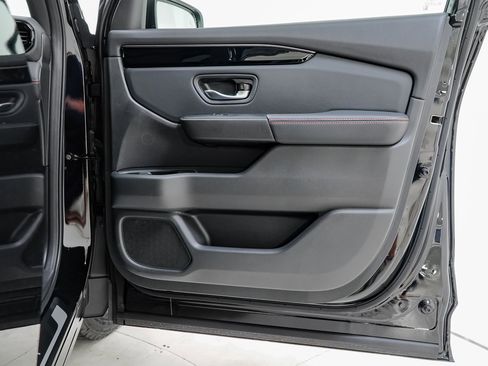 New 2025 Honda Pilot TrailSport image 39