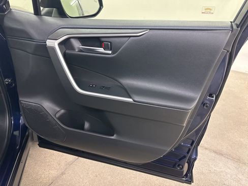 Used 2020 Toyota RAV4 XSE image 19