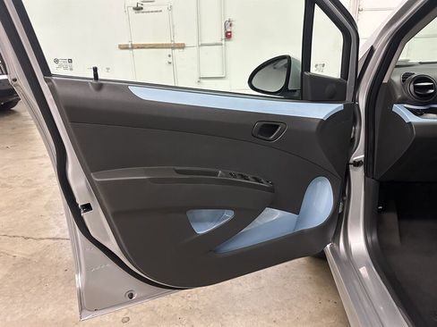 Used 2016 Chevrolet Spark LT image 23