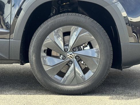 New 2026 Volkswagen Taos S FWD image 30