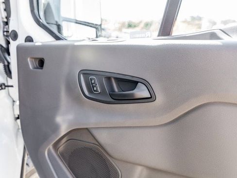 New 2025 Ford Transit 250 148 Medium Roof image 57