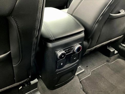 Used 2023 Ford Explorer XLT w/ Equipment Group 202A image 34