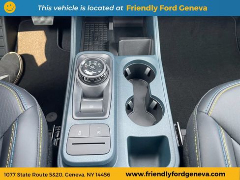 Used 2025 Ford Maverick Lobo AWD/4WD image 24