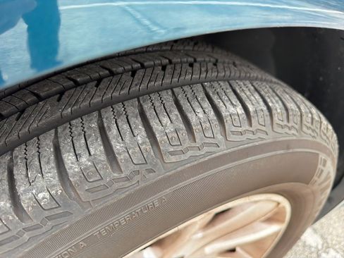 Used 2011 Ford Flex SEL w/ Rapid Spec Order Code image 3