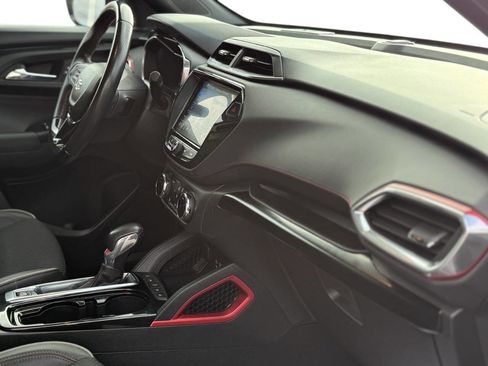 Used 2021 Chevrolet TrailBlazer RS w/ Convenience Package image 24