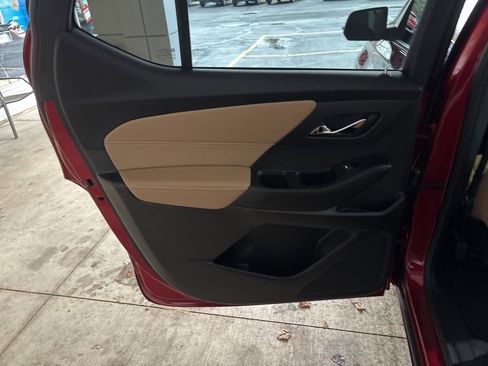 Used 2023 Chevrolet Traverse Premier w/ LPO, Floor Liner Package image 20