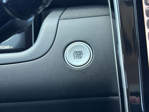 Used 2022 Hyundai Tucson Limited FWD image 21