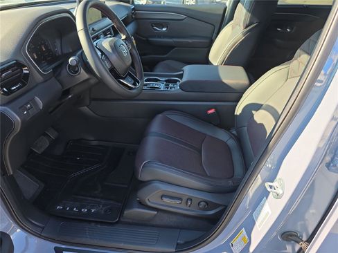 New 2026 Honda Pilot Black Edition image 11