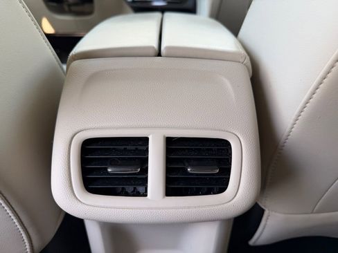 Used 2023 Buick Envision Preferred image 12