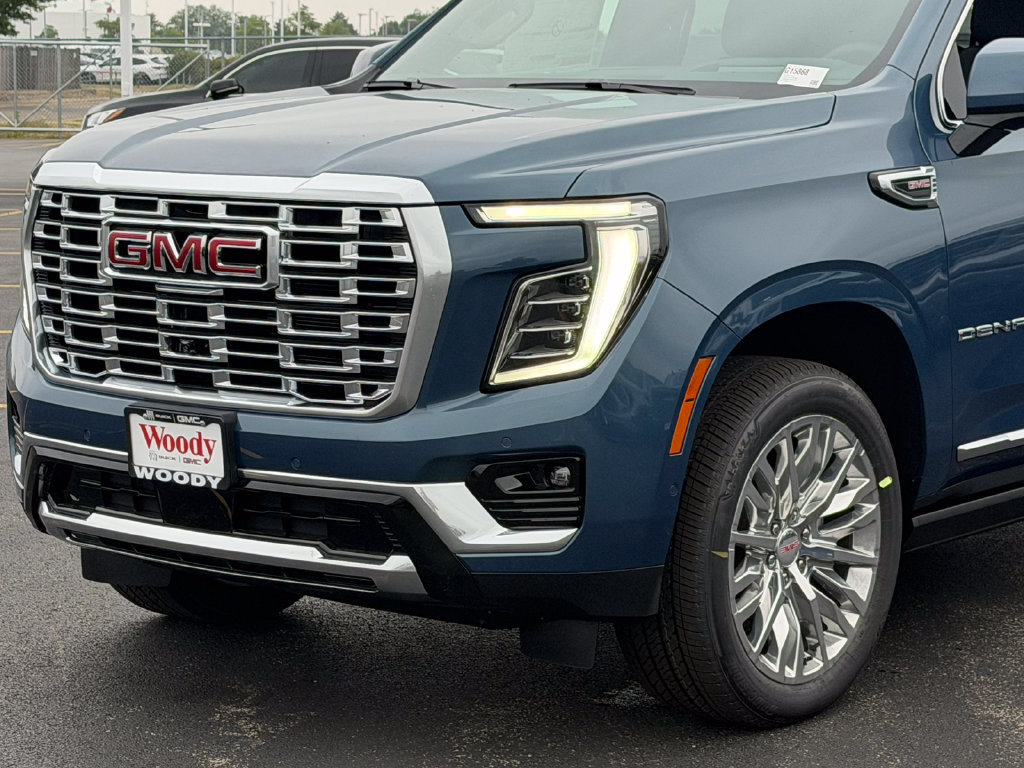 New 2026 GMC Yukon Denali w/ Sun & Power Step Package AWD/4WD image 4