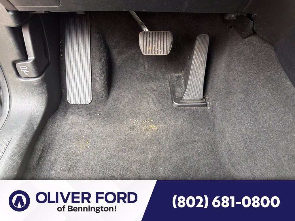 Used 2022 Ford Explorer XLT w/ Equipment Group 202A AWD/4WD image 38