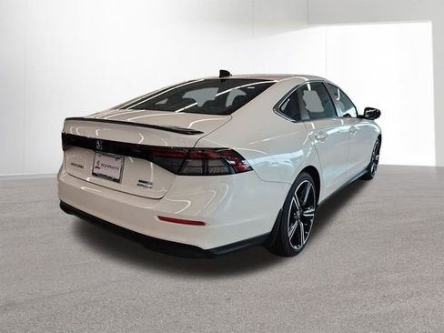 Used 2025 Honda Accord Sport image 33