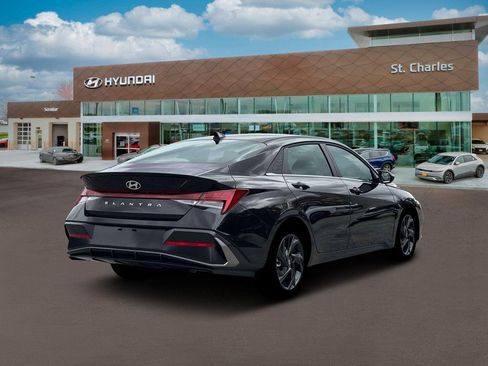 New 2026 Hyundai Elantra SEL Sport Premium FWD image 7