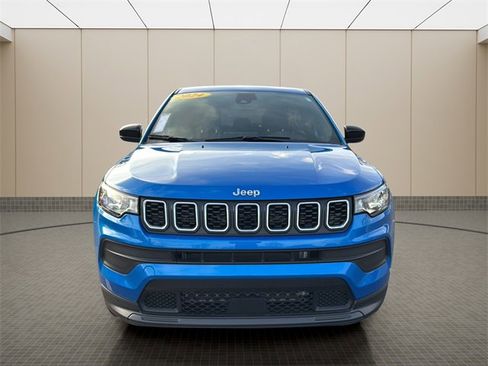 Certified 2024 Jeep Compass Sport image 8