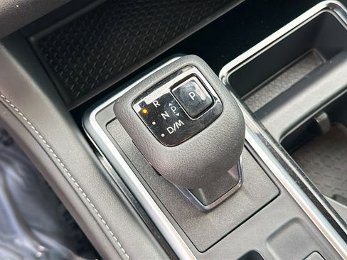 Used 2023 Nissan Pathfinder SV w/ SV Premium Package AWD/4WD image 24
