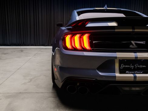 Used 2022 Ford Mustang Shelby GT500 RWD image 38