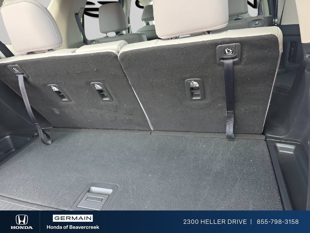 Used 2025 Honda Pilot Elite image 9