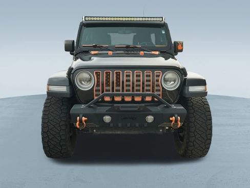 Used 2020 Jeep Wrangler Unlimited Sahara image 2