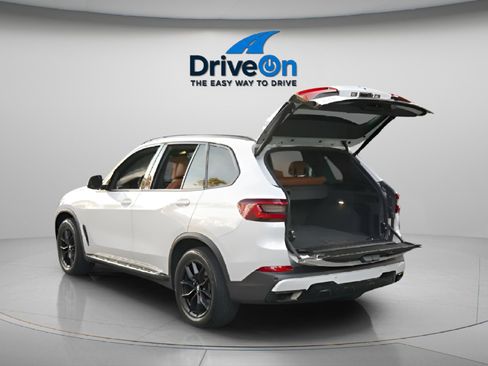 Used 2022 BMW X5 xDrive40i image 6