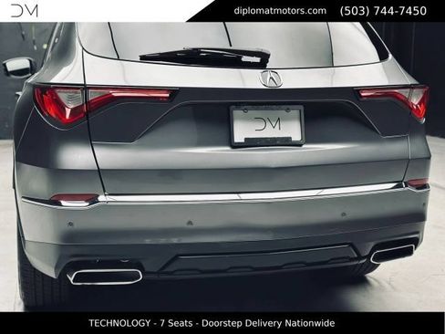 Used 2023 Acura MDX SH-AWD w/ Technology Package image 16
