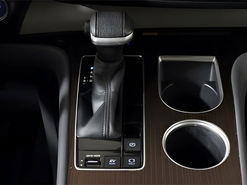 Used 2022 Toyota Sienna XLE image 41