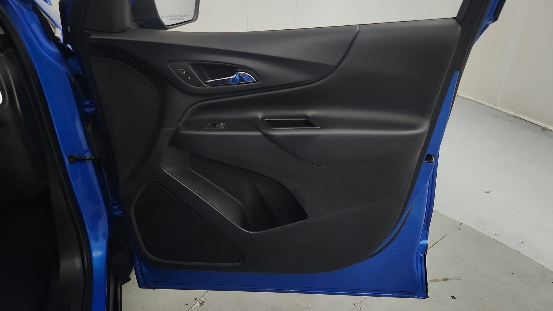Certified 2024 Chevrolet Equinox LT w/ LPO, Floor Liner Package FWD image 28