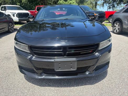 Used 2023 Dodge Charger SXT RWD image 4