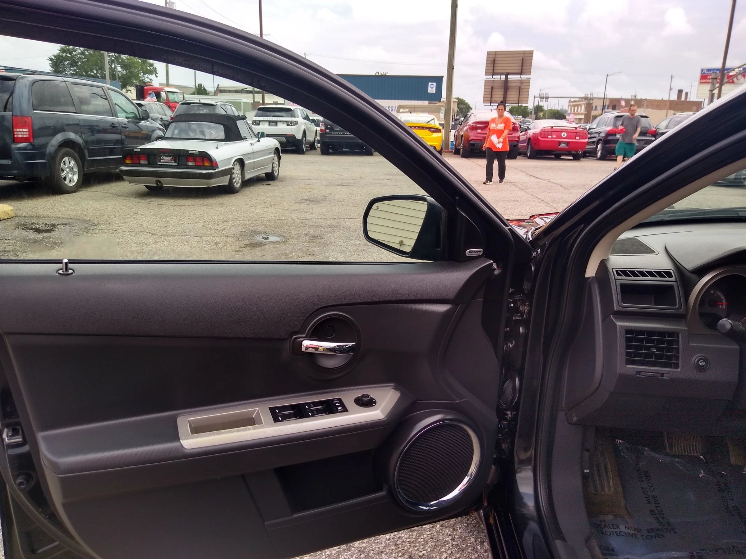 Used 2010 Dodge Avenger R/T w/ Navigation & Sound Group I FWD image 10