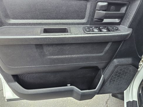 Used 2015 RAM 2500 Tradesman w/ Protection Group image 30