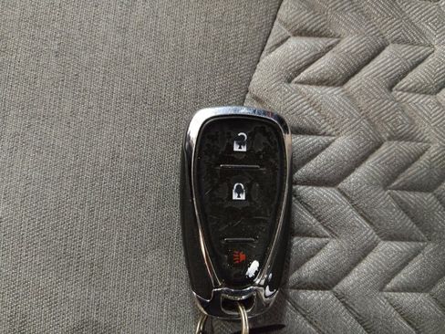 Used 2023 Chevrolet Equinox LS w/ LS Convenience Package FWD image 32
