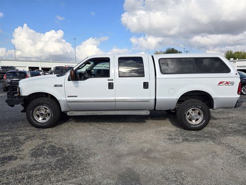 Used 2004 Ford F350 Lariat image 4