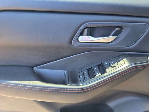Used 2025 Nissan Rogue SV AWD/4WD image 11
