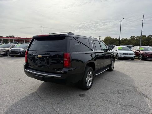 Used 2020 Chevrolet Suburban Premier image 5