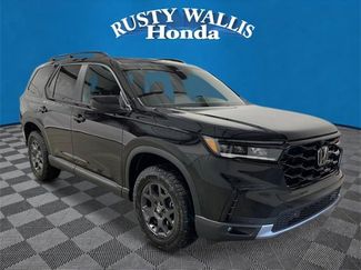 New 2025 Honda Pilot TrailSport video 1