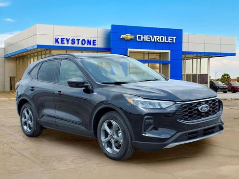 Used 2025 Ford Escape ST-Line FWD image 1