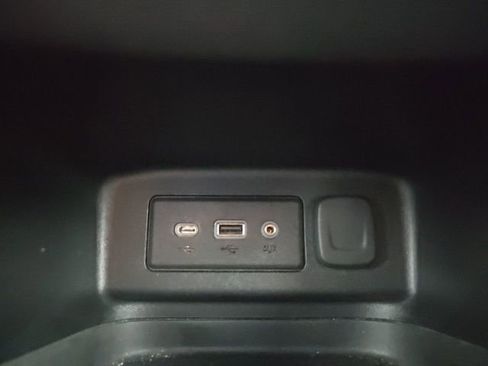 Used 2020 Chevrolet Equinox LT image 30