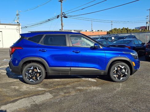 New 2026 Kia Seltos S image 9