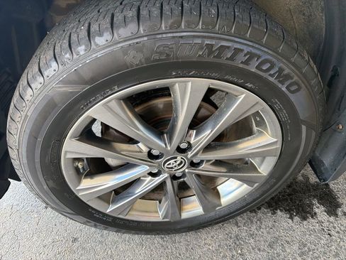 Used 2018 Toyota RAV4 Limited w/ All Weather Liner Package AWD/4WD image 9