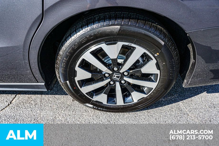 Used 2025 Honda Odyssey EX-L image 16