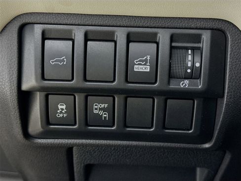 Used 2019 Subaru Ascent Touring image 14