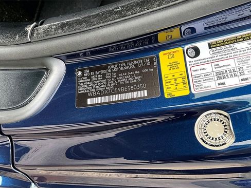 Used 2011 BMW 335i Convertible image 35