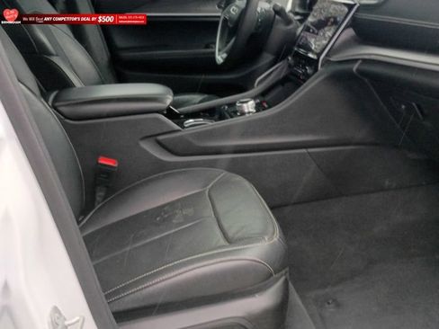 Used 2023 Jeep Grand Cherokee Limited w/ Luxury Tech Group II AWD/4WD image 24