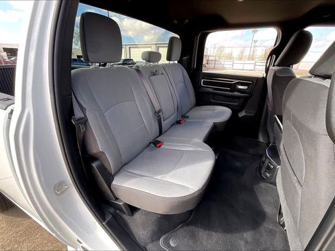 Used 2024 RAM 2500 Big Horn AWD/4WD image 18