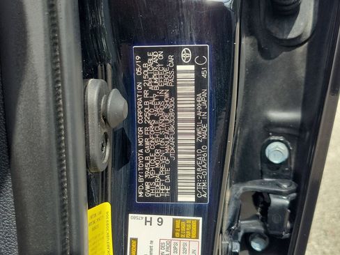 Used 2019 Toyota Prius XLE w/ Advanced Technology Package FWD image 31