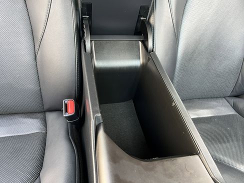 Used 2024 Toyota Camry XLE w/ Navigation Package image 25