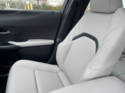 Used 2025 Lexus UX 300h AWD w/ Cold Area Package image 16