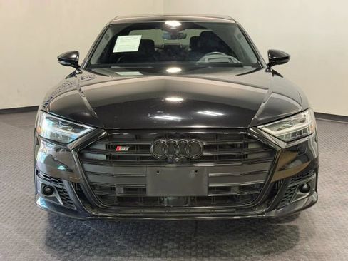 Used 2020 Audi S8 L image 3